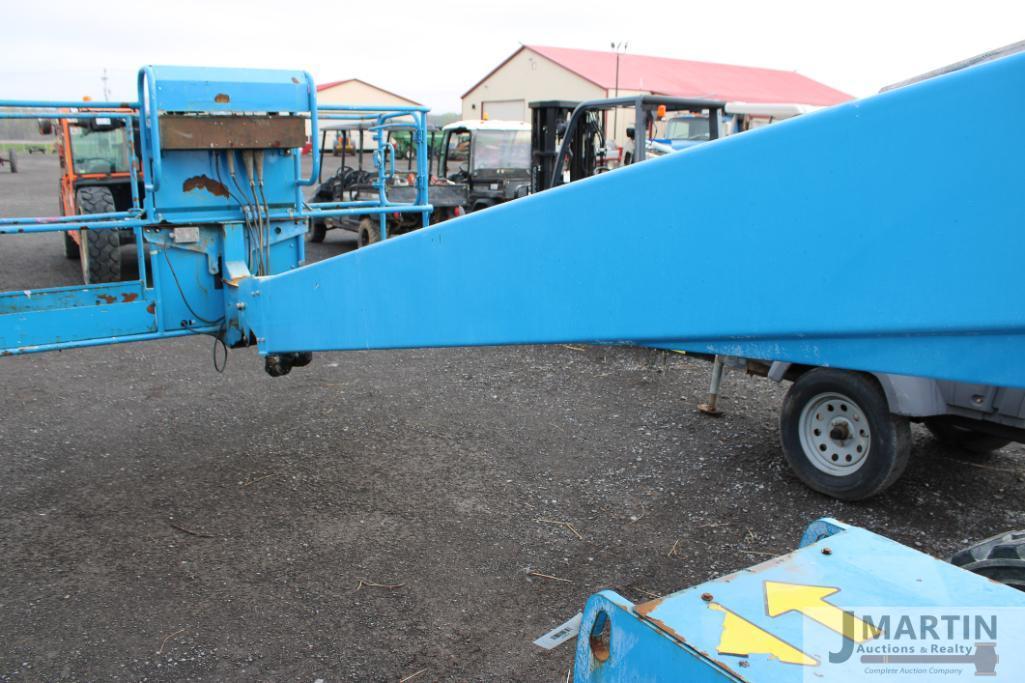 2013 Genie S-40 telescopic man lift