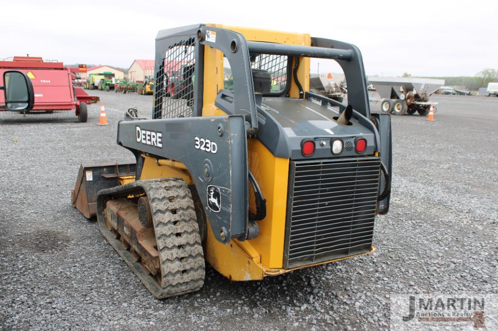 2010 JD 323D track skid loader