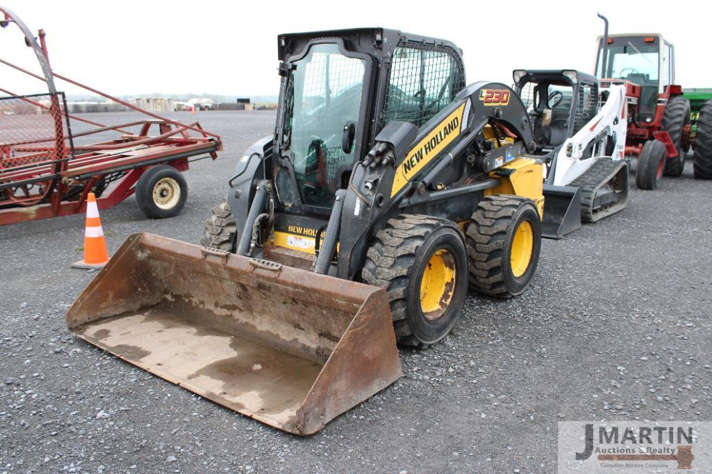 NH L230 skid loader