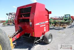 Massey Ferguson Hesston round baler