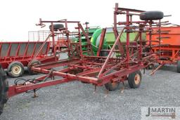 IH 24' field cultivator