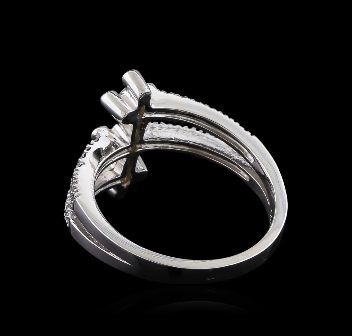 0.37 ctw Diamond Ring - 14KT White Gold