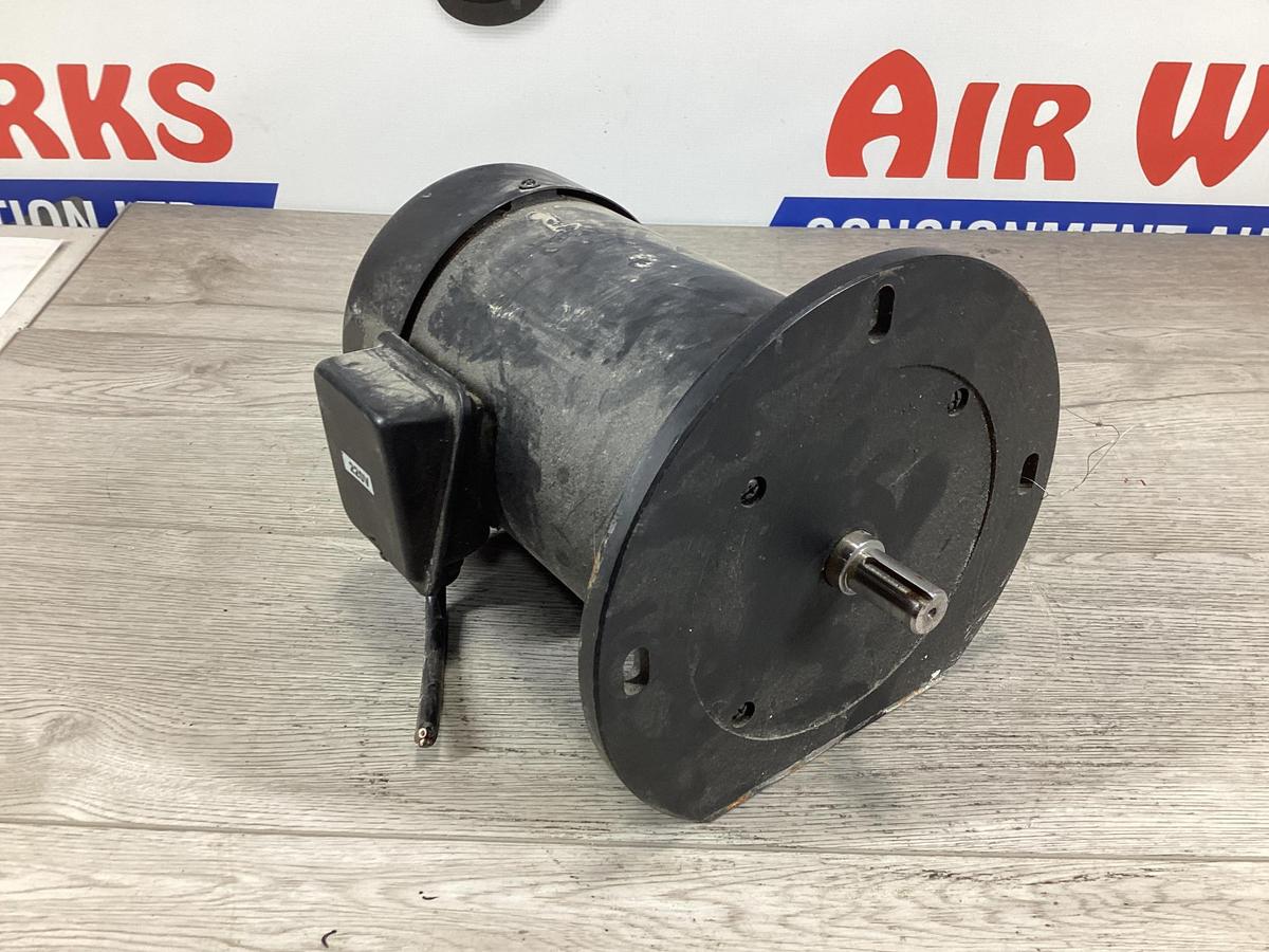 5 Hp 220/440 Volt 3 Phase Induction Electric Motor, 3450 rpm