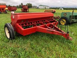 International 510 Seed Drill