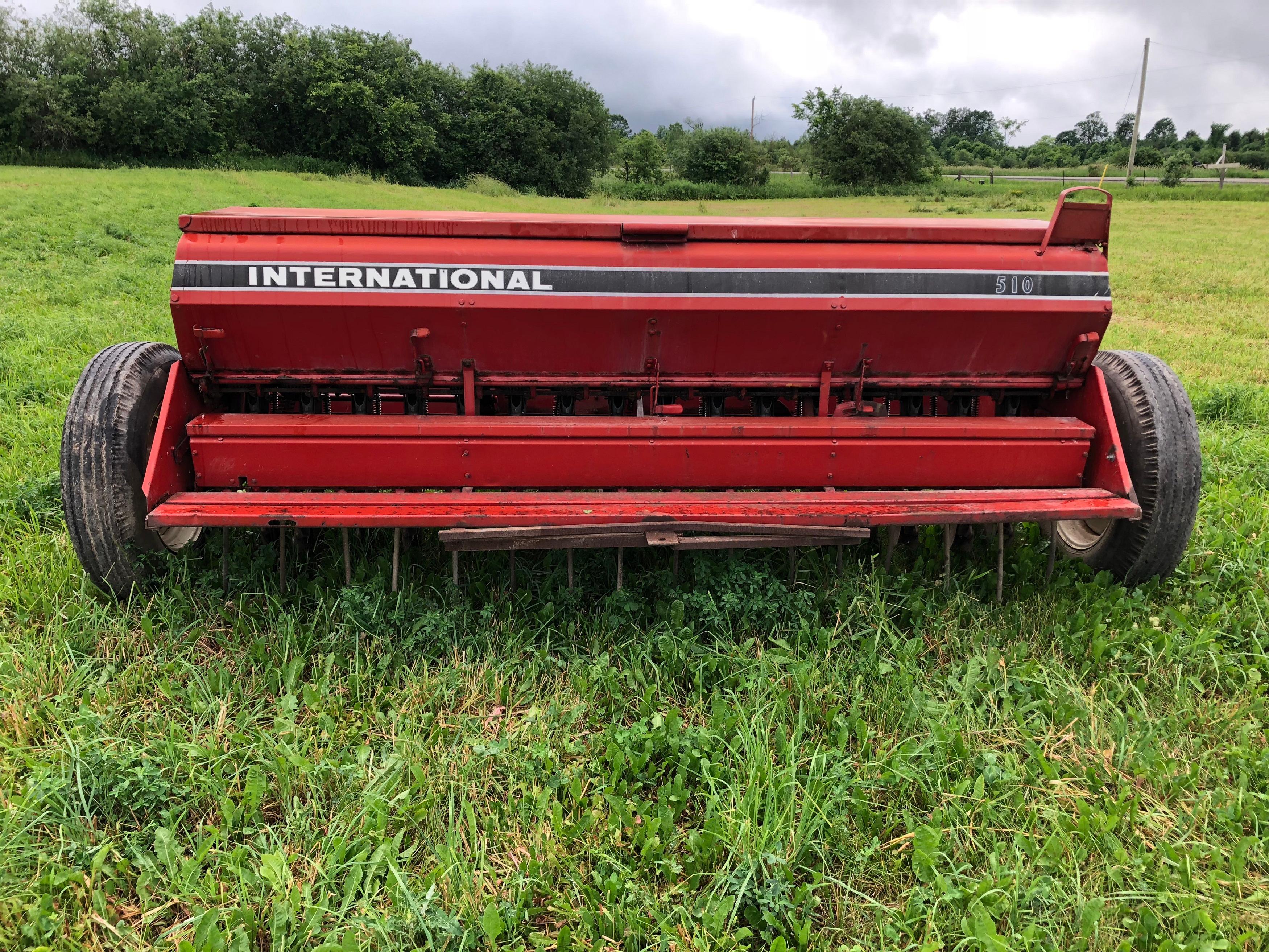 International 510 Seed Drill