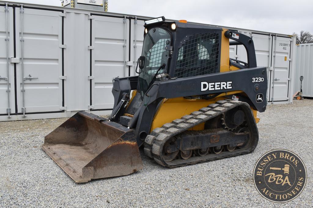 2012 DEERE 323D 26146