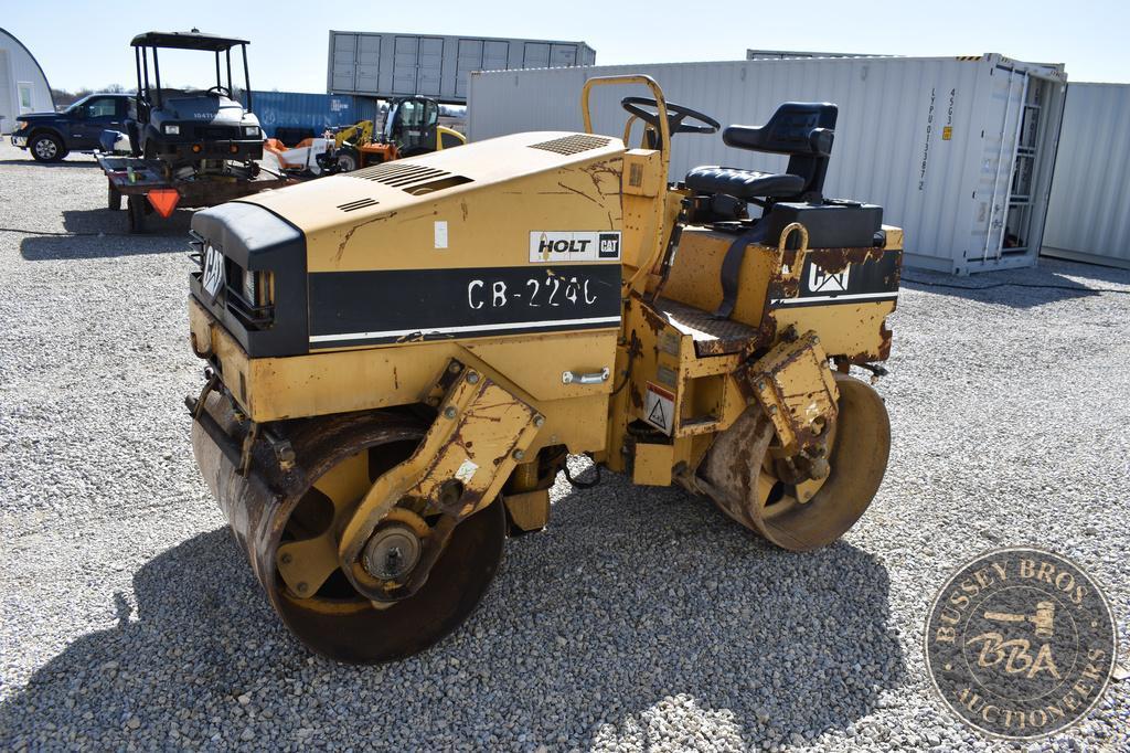 1999 CATERPILLAR CB-224C 25943