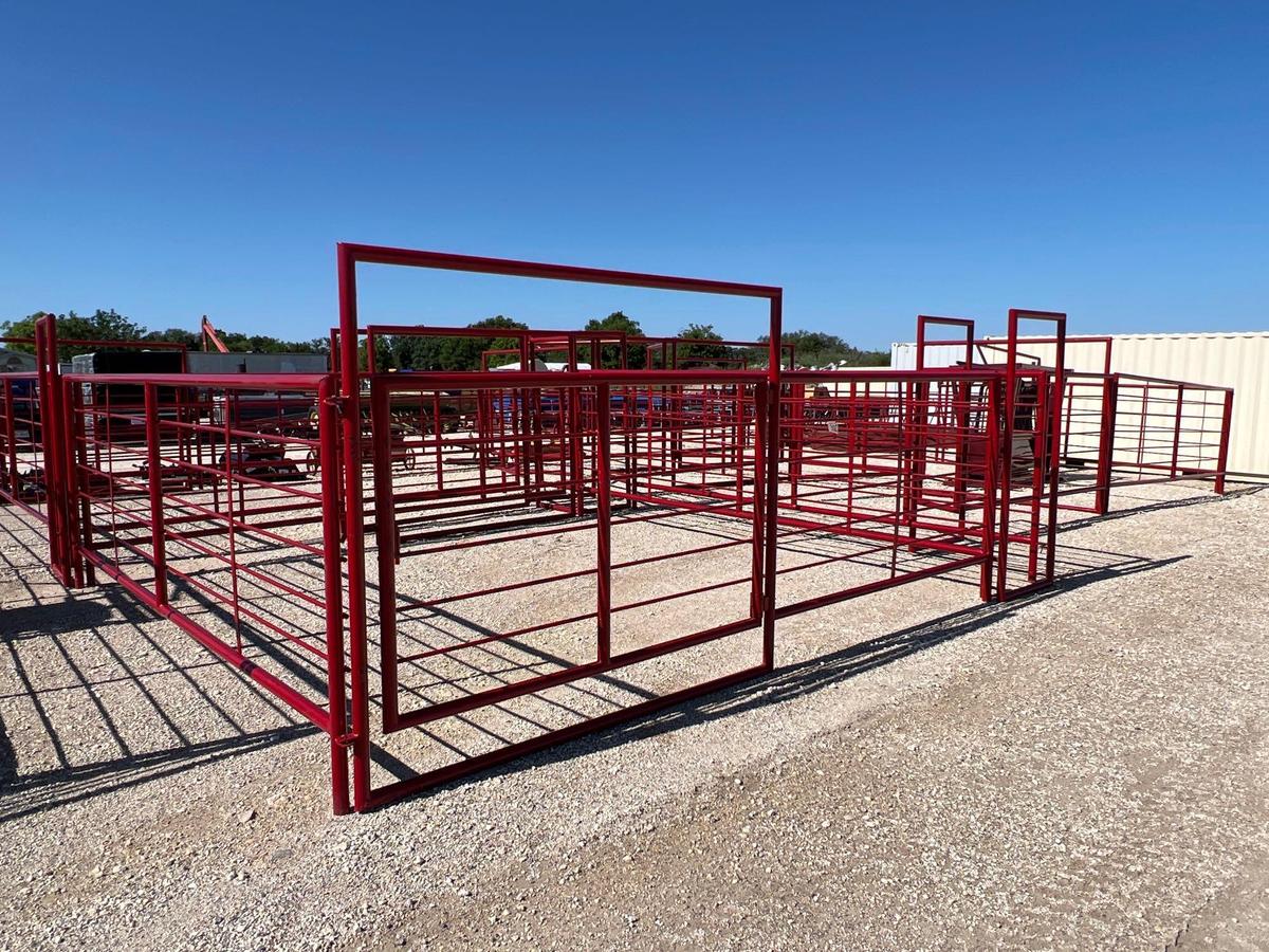 Large Ferguson Cattle Handling Facility **Squeeze Chute Not Included**