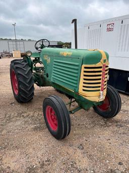 Oliver Standard 88 2WD Diesel Tractor Runs Good Built-in Mid 50's