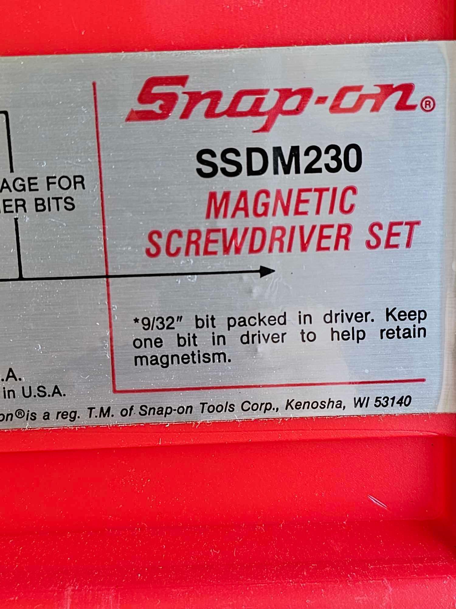 SNAP ON MAGNETIC SCREWDRIVER SET