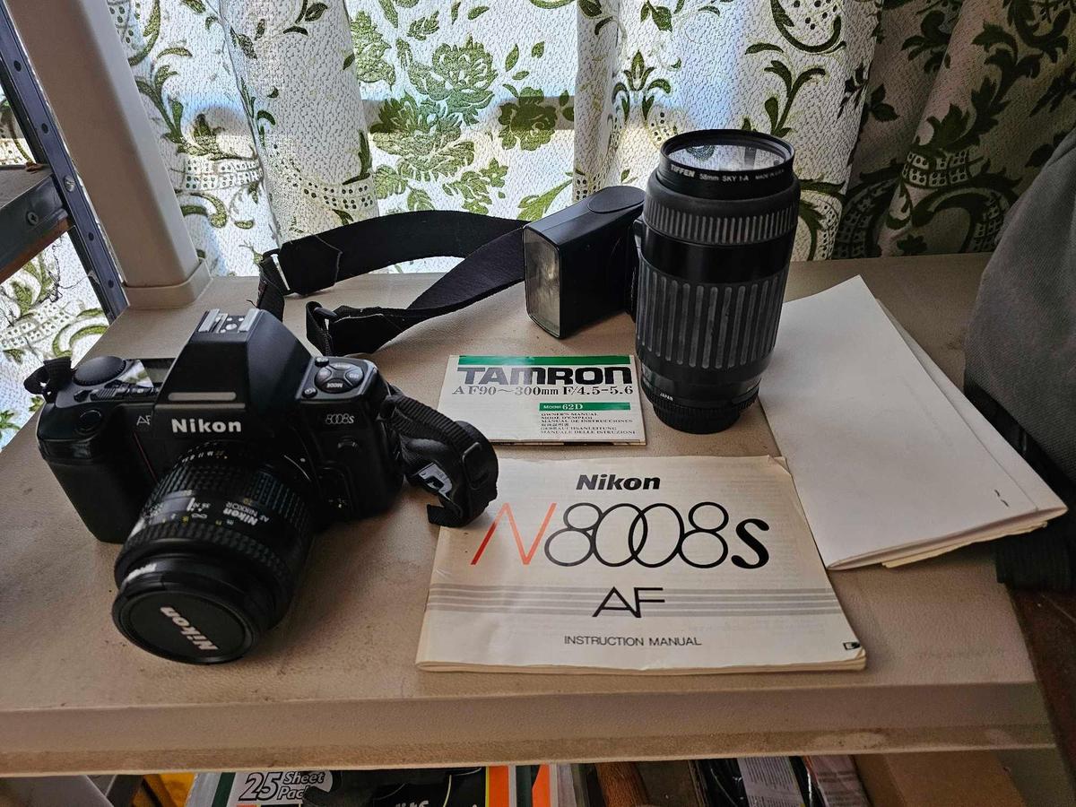 NIKON AF 8008S CAMERA AND LENS KIT