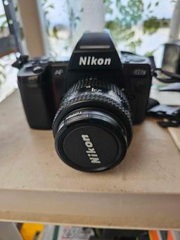 NIKON AF 8008S CAMERA AND LENS KIT