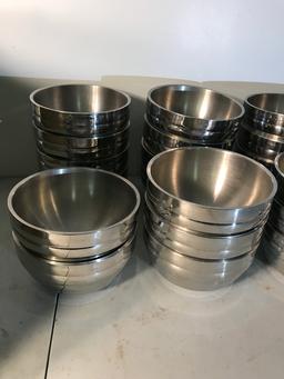 20 Vollrath Stainless steel bowls