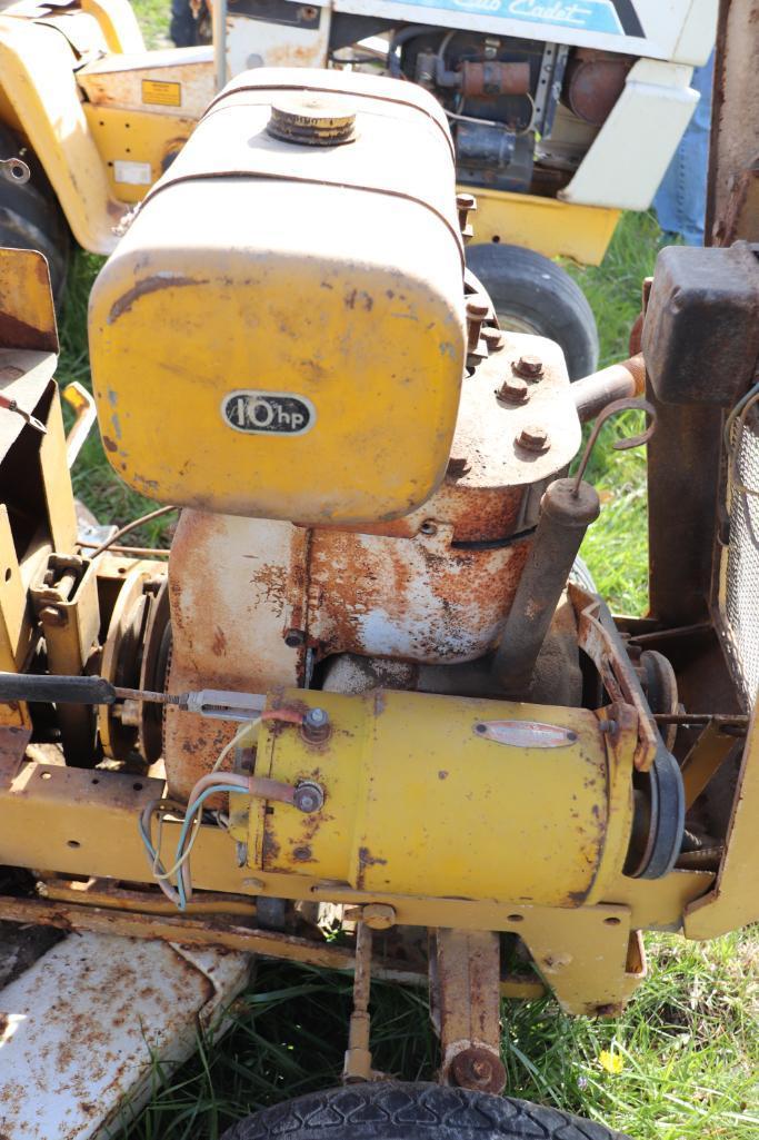 International Cub Cadet 72 Kohler Motor 10 HP.