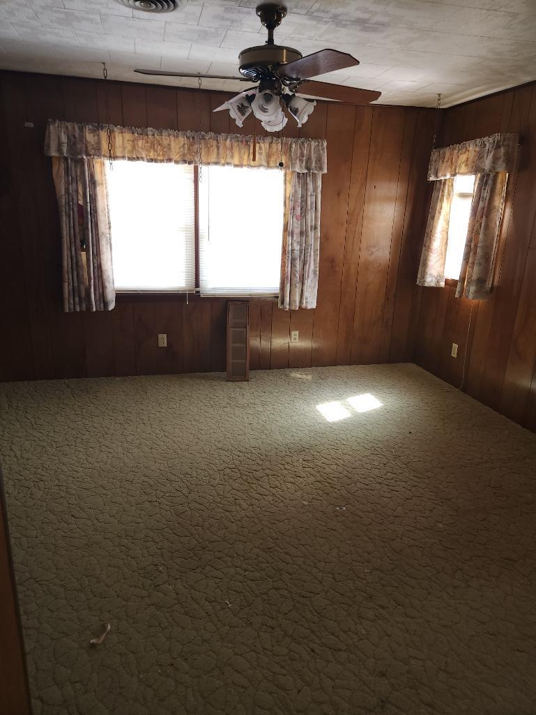 Quincy IL Real Estate Auction Located at 1619 Locust Quincy, IL 62301