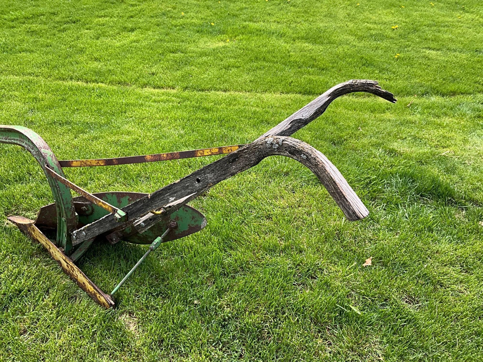 Horse drawn 1 bottom plow