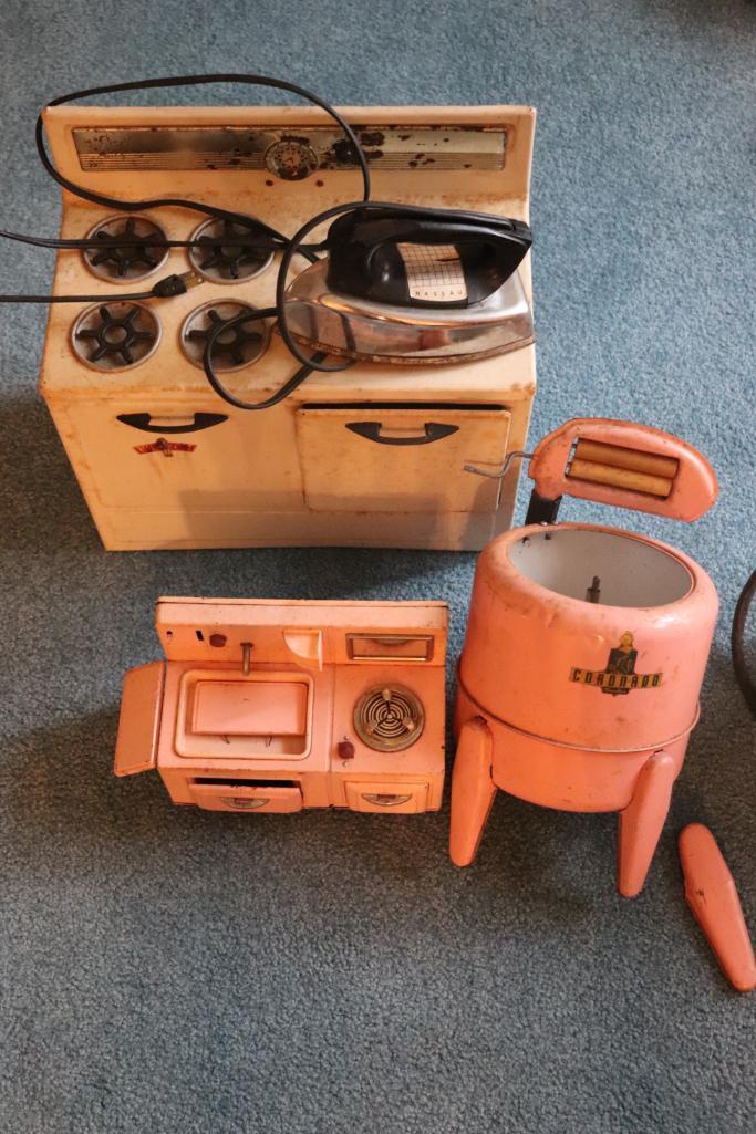 Vintage Metal Child's Kitchen Set