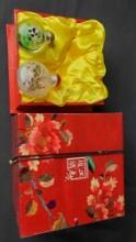 2 Vintage Liuligongfang Chinese reverse hand painted glass snuff bottles in display box