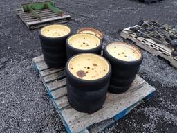 (24) JD 750 Drill Wheels