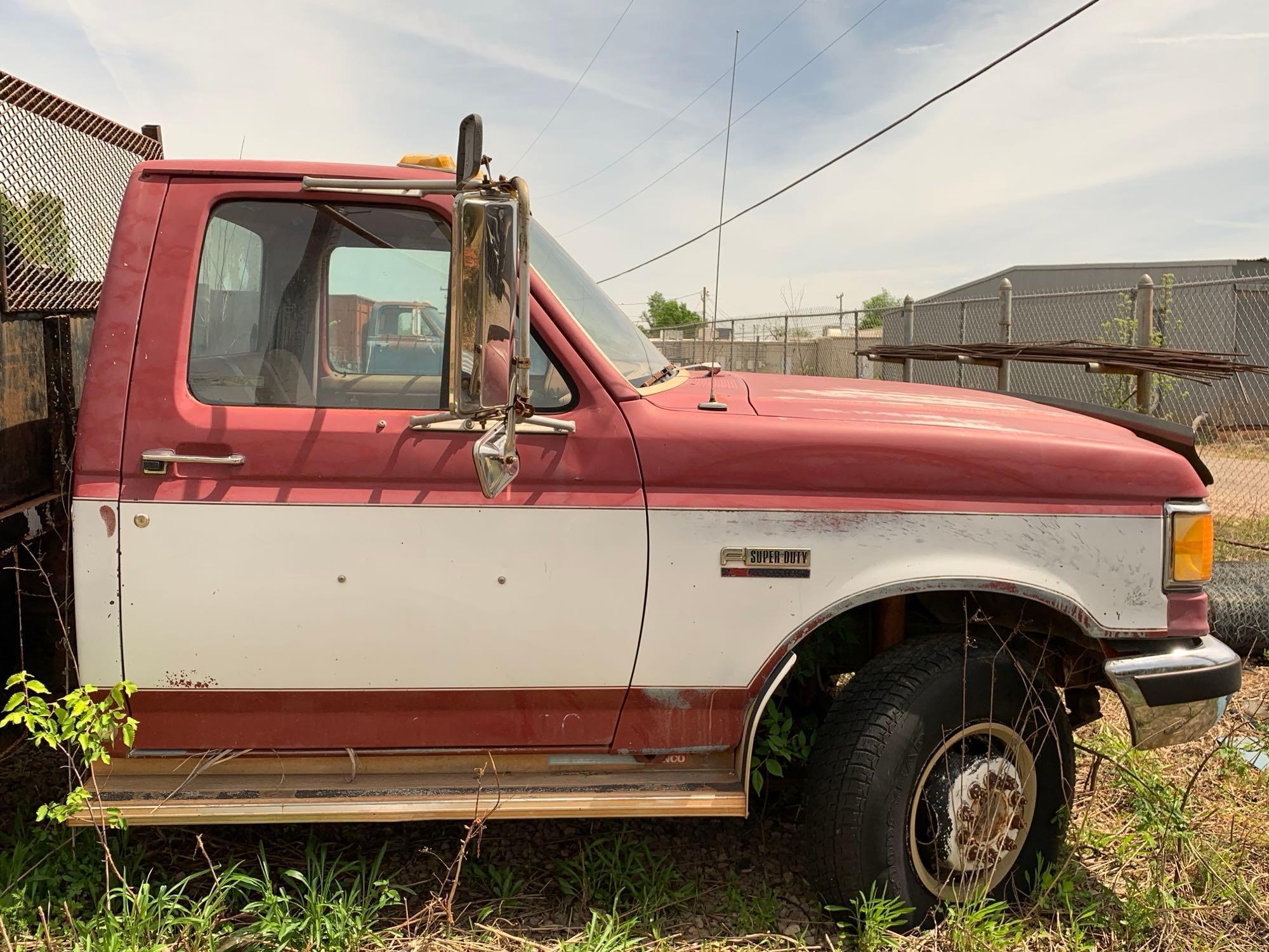 1989 Ford F-450 Pickup Truck