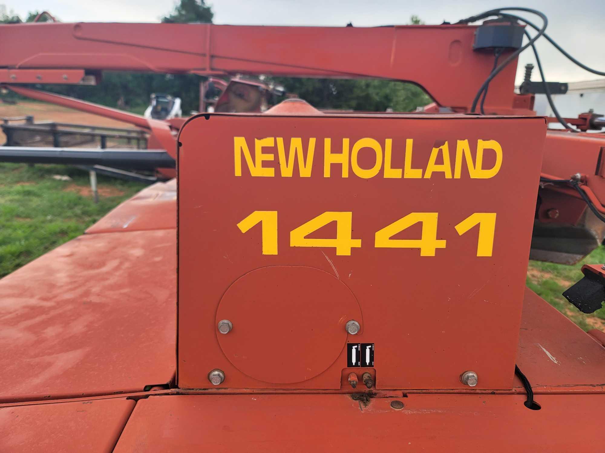 New Holland 1441 discbine