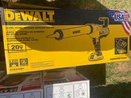 Dewalt 20v 300ml-600ml adhesive gun kit