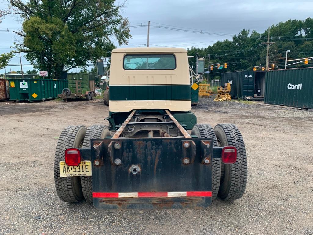 1992 International 4600 S/A Cab & Chassis