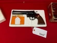 Colt Python 357 mag, 6 in.