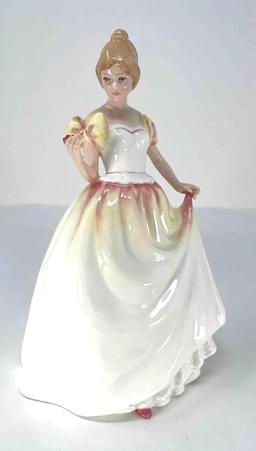 1993 Royal Doulton "Gift of Love" HN 3427