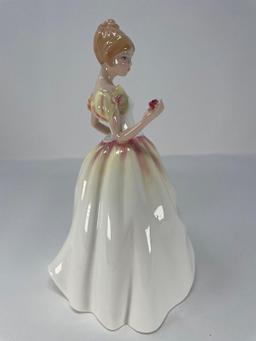 1993 Royal Doulton "Gift of Love" HN 3427