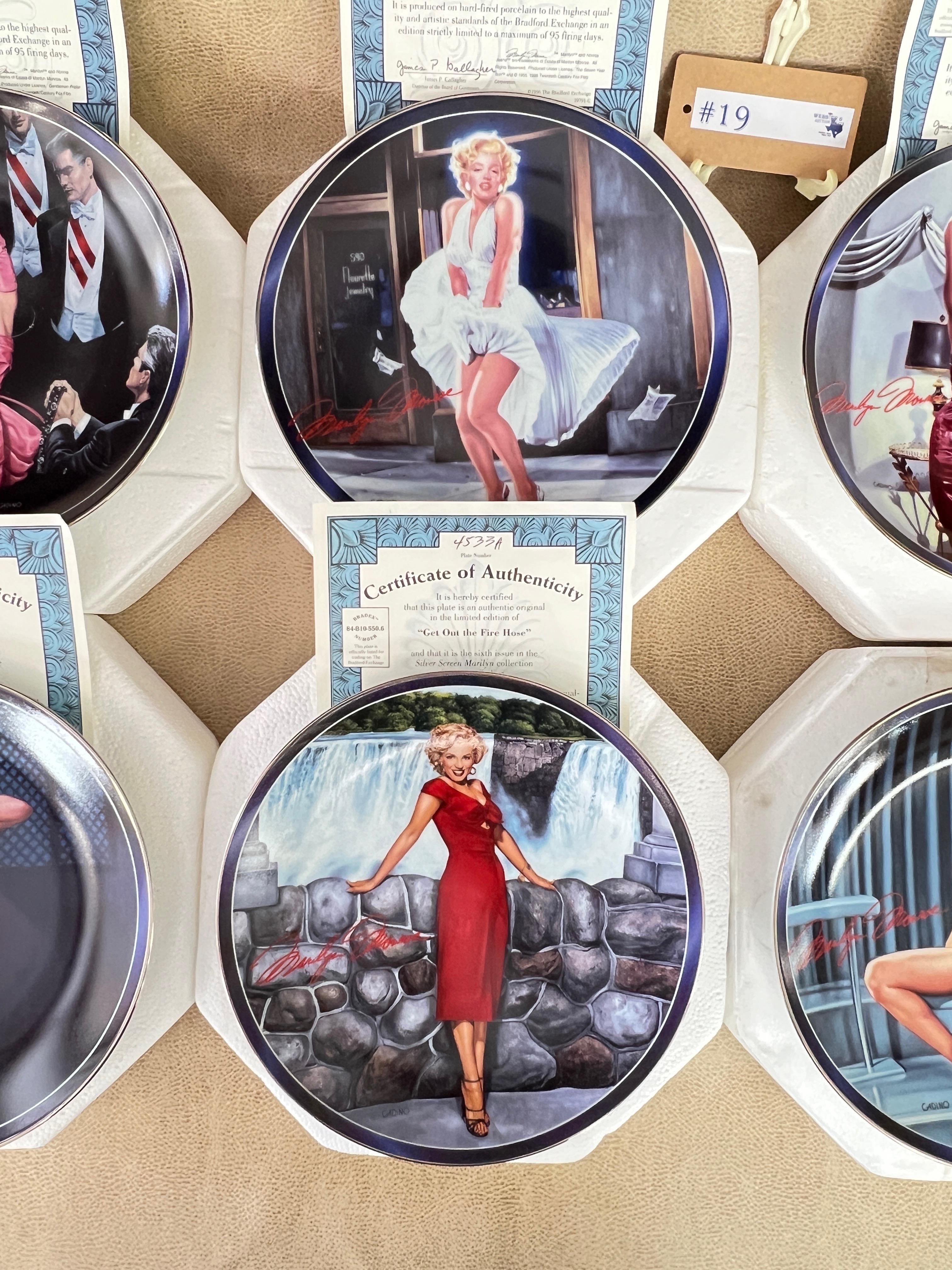 8PC MARILYN MONROE COLLECTOR PLATES WITH COA