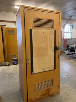 Single Door Cabinet