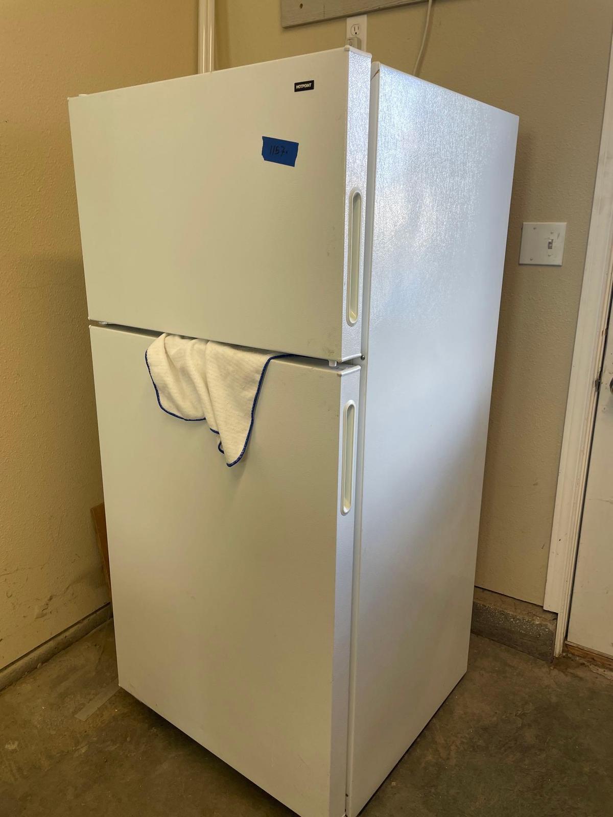 GE Hotpoint Refrigerator Model HTR16ABSJRWW