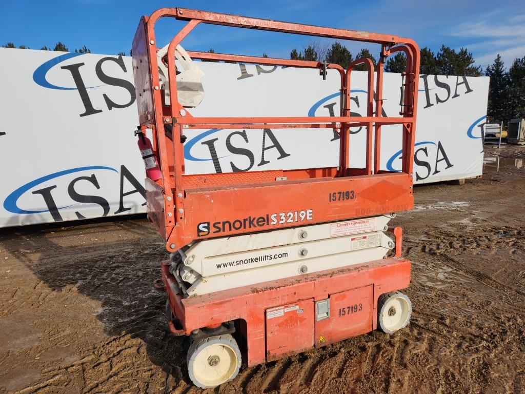 2015 Snorkel S3219e Scissors Lift