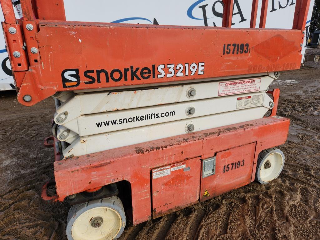 2015 Snorkel S3219e Scissors Lift