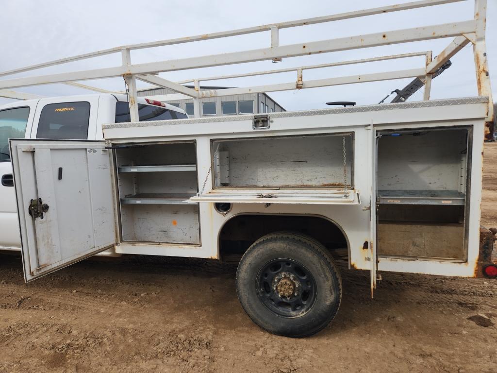 2006 Chevrolet Silverado 2500 Service Truck