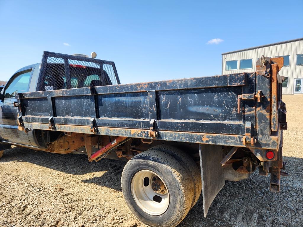 2005 Chevrolet 3500 Dump Box