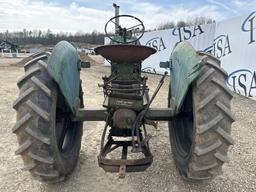 Oliver 880 Tractor