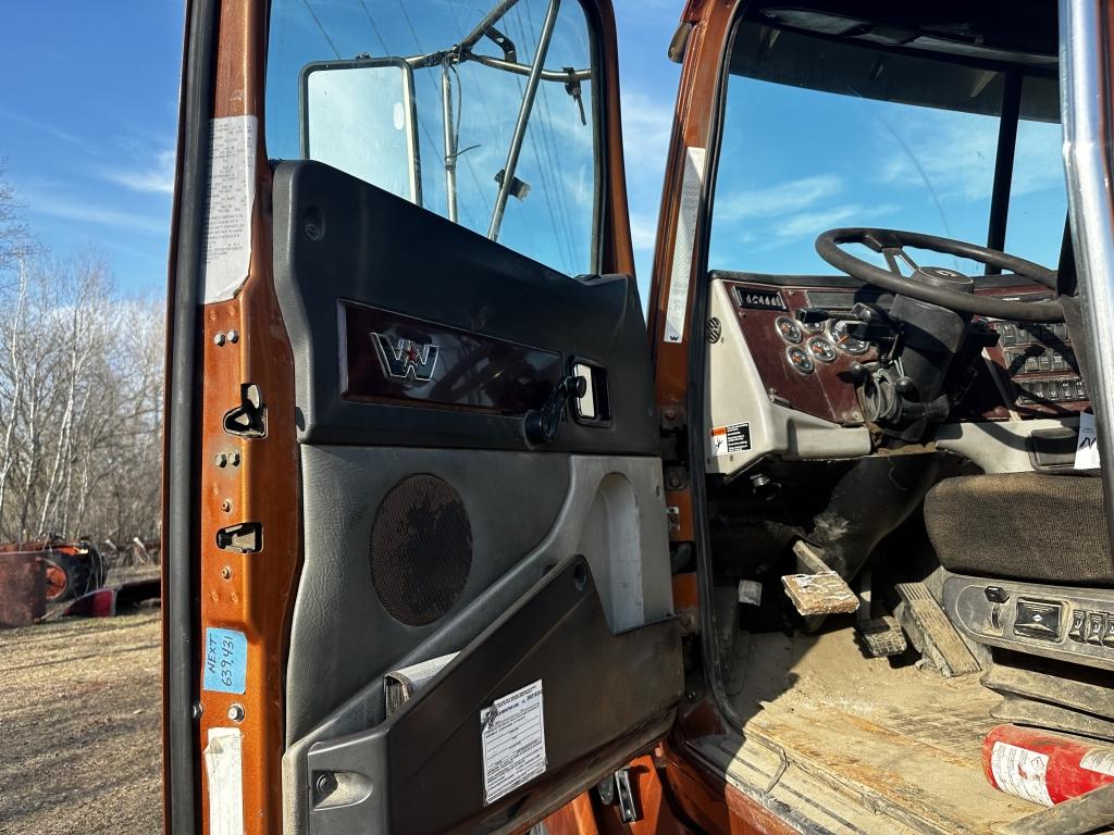 2015 Western Star Day Cab Tractor