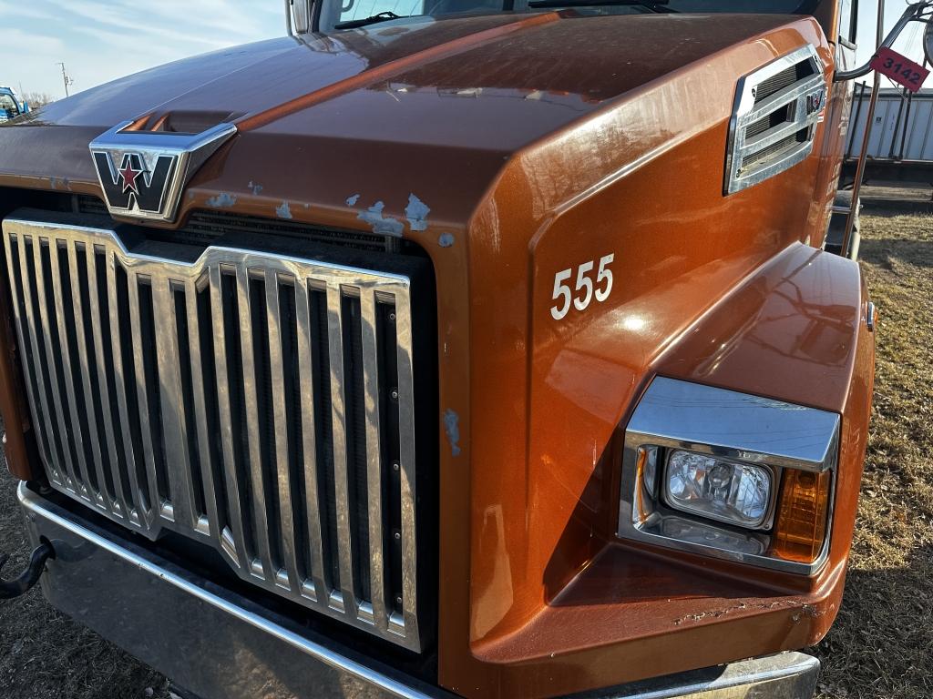 2015 Western Star Day Cab Tractor