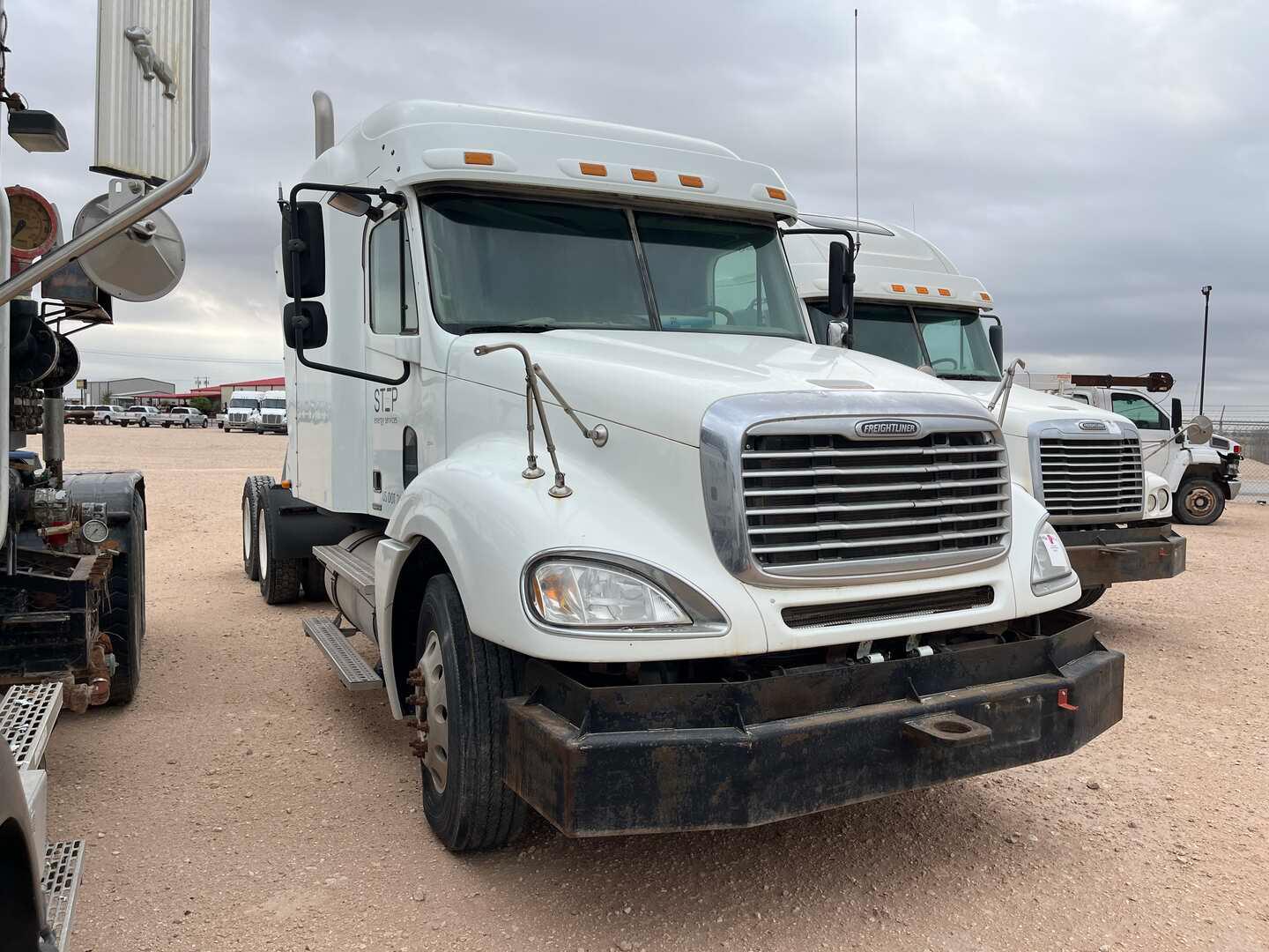 2006 FREIGHTLINER  COLUMBIA T/A SLEEPER HAUL TRUCK  14861