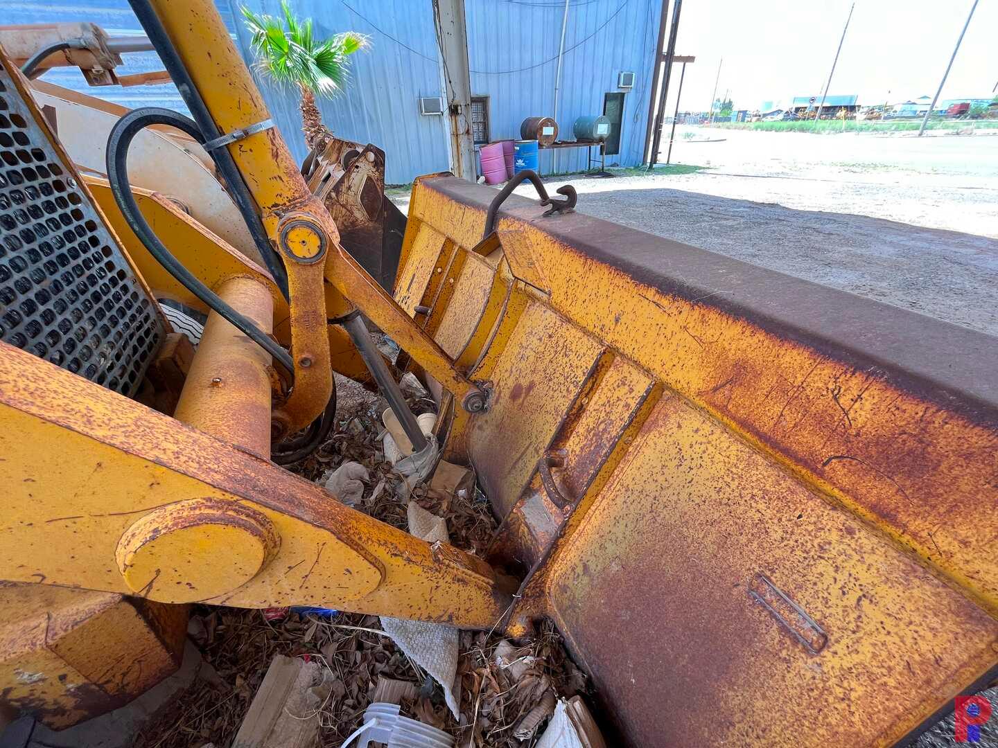 1992 JOHN DEERE  510D BACKHOE METER READS 6,300 HOURS, VIN/SN: T0510DB78544