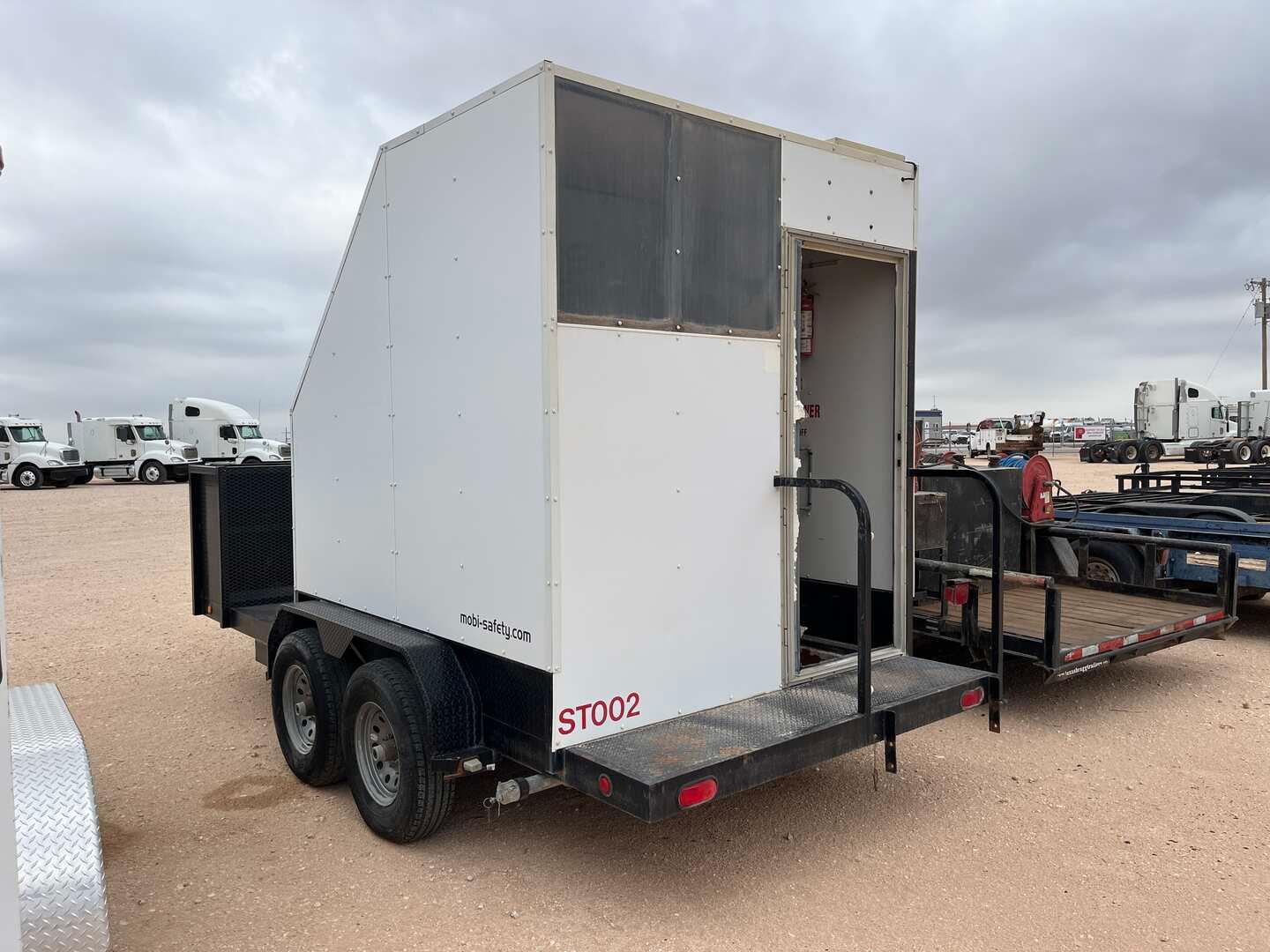 2017 DIAMOND T  16' X 7' T/A BUMPER PULL PORTABLE SHOWER TRAILER  14807