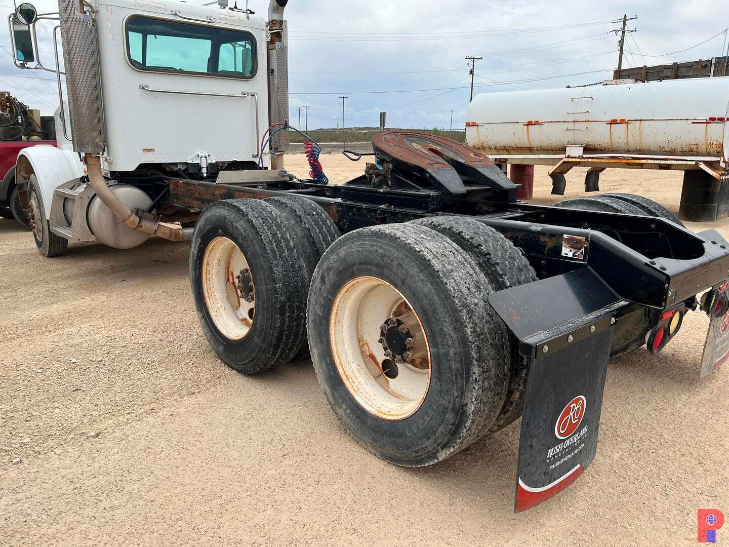 2009 PETERBILT  T/A DAY CAB HAUL TRUCK ODOMETER READS 503,626 MILES, VIN/SN