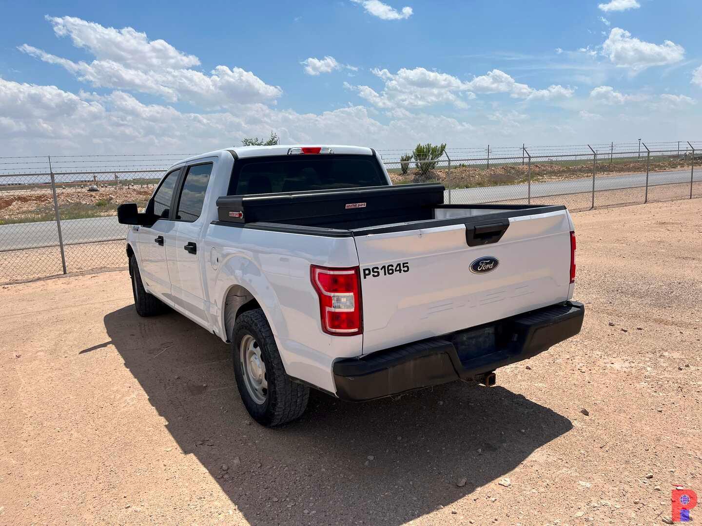 2018 FORD F-150 CREW CAB PICKUP TRUCK ODOMETER READS 140065 MILES, METER RE