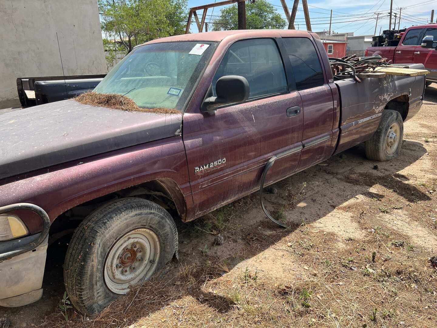 2001 DODGE RAM 2500 EXTENDED CAB PICKUP Cummins 24 valve turbo diesel engin