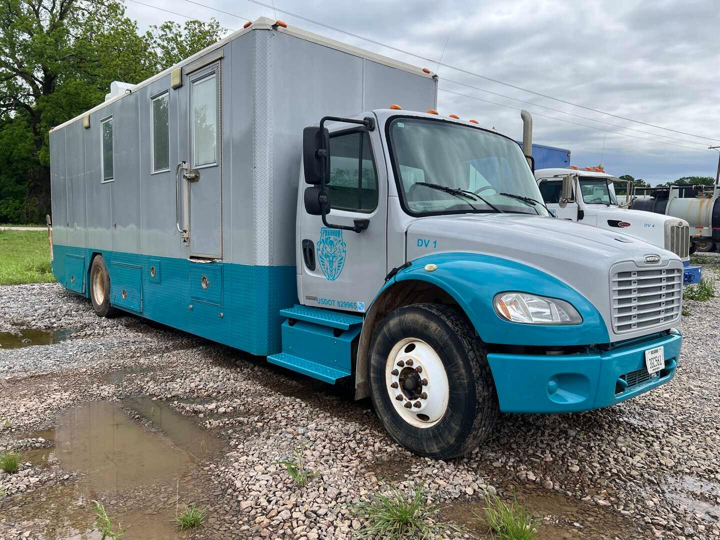 2012 FREIGHTLINER M2 DATA VAN Cummins ISB 6.7 diesel engine.  11R22.5 Tires