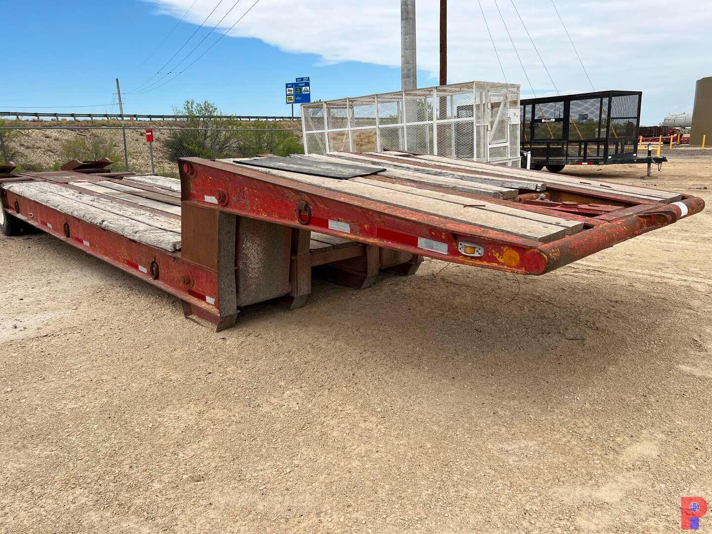 1973 HYSTER LOWBOY TRAILER VIN/SN: 17270, BEAM SUSPENSION, 8' TOP DECK, 24'