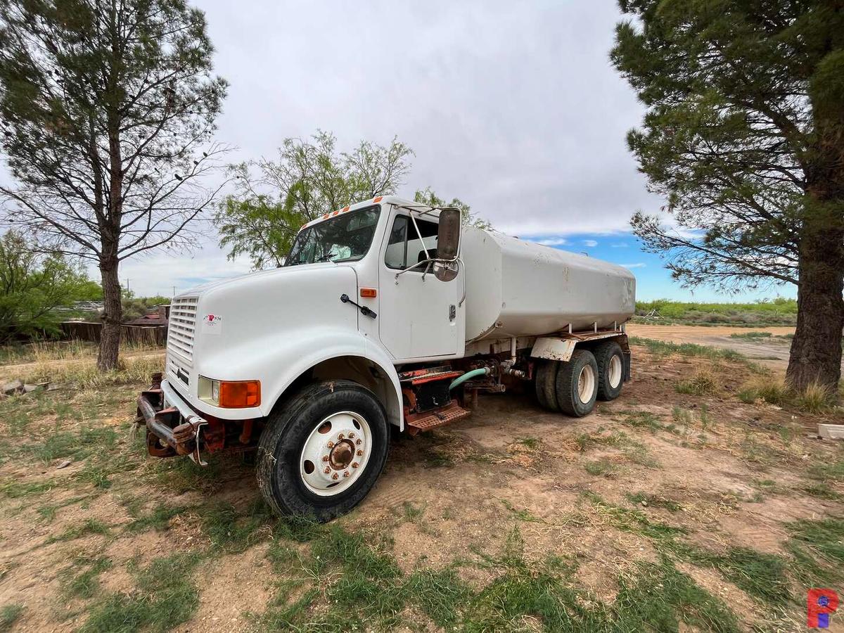 INTERNATIONAL T/A WATER TRUCK ODOMETER READS 321,436 MILES, VIN/SN: 503159,