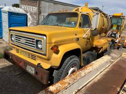 CHEVROLET HOT OIL TRUCK **INOPERABLE**  V8 Engine 14822